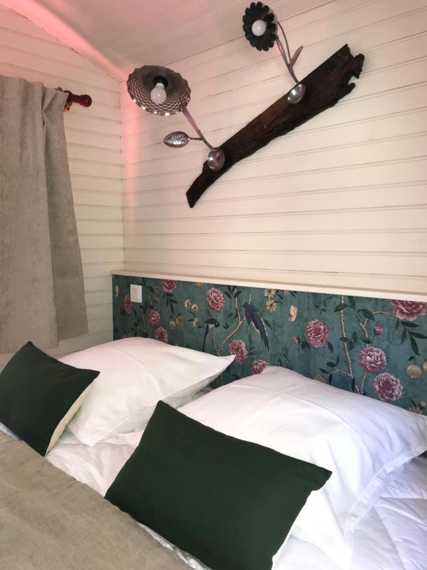 Le Val Du Pech Chantant Chambres D'Hotes Pern Екстериор снимка