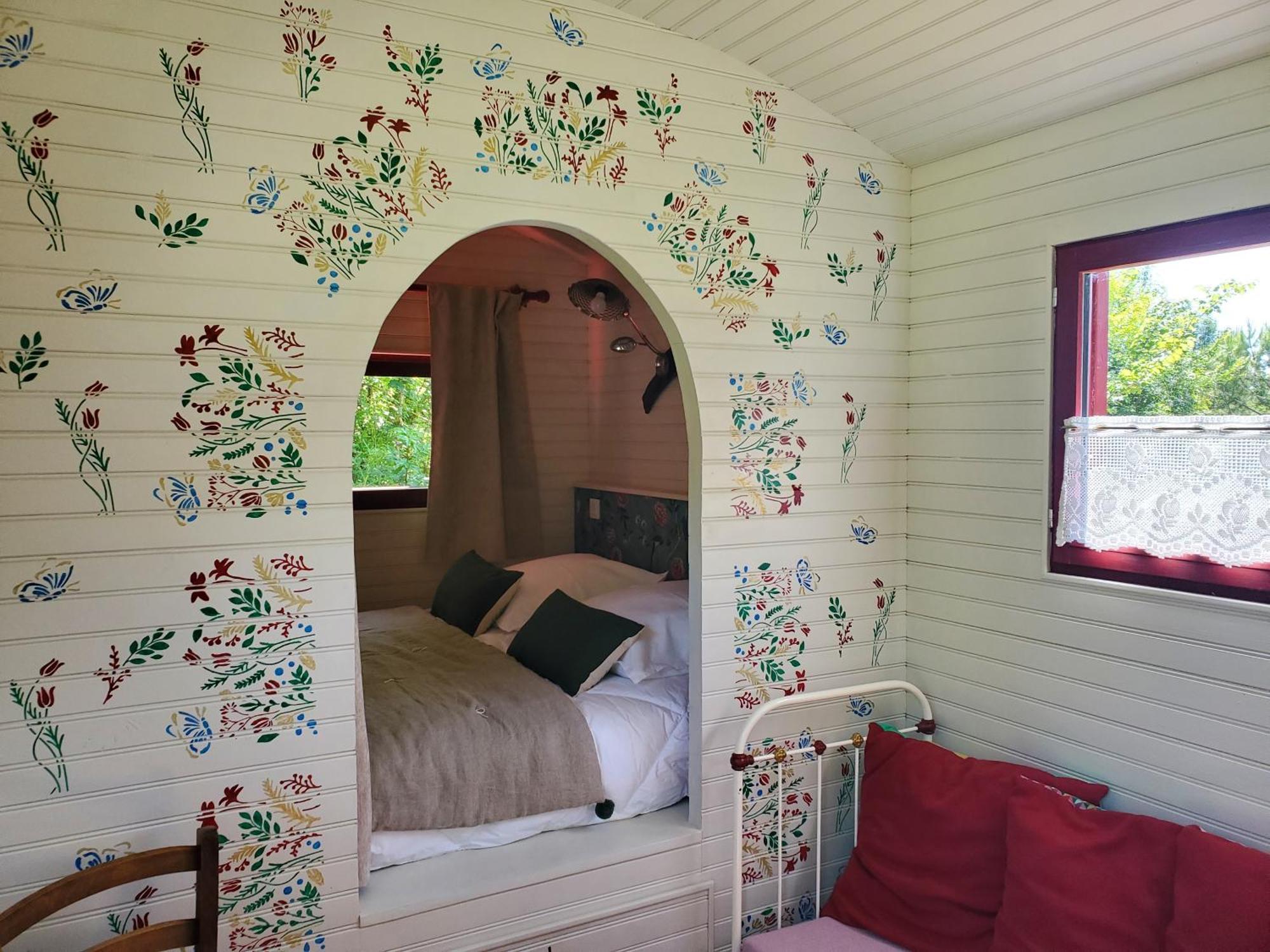 Le Val Du Pech Chantant Chambres D'Hotes Pern Екстериор снимка
