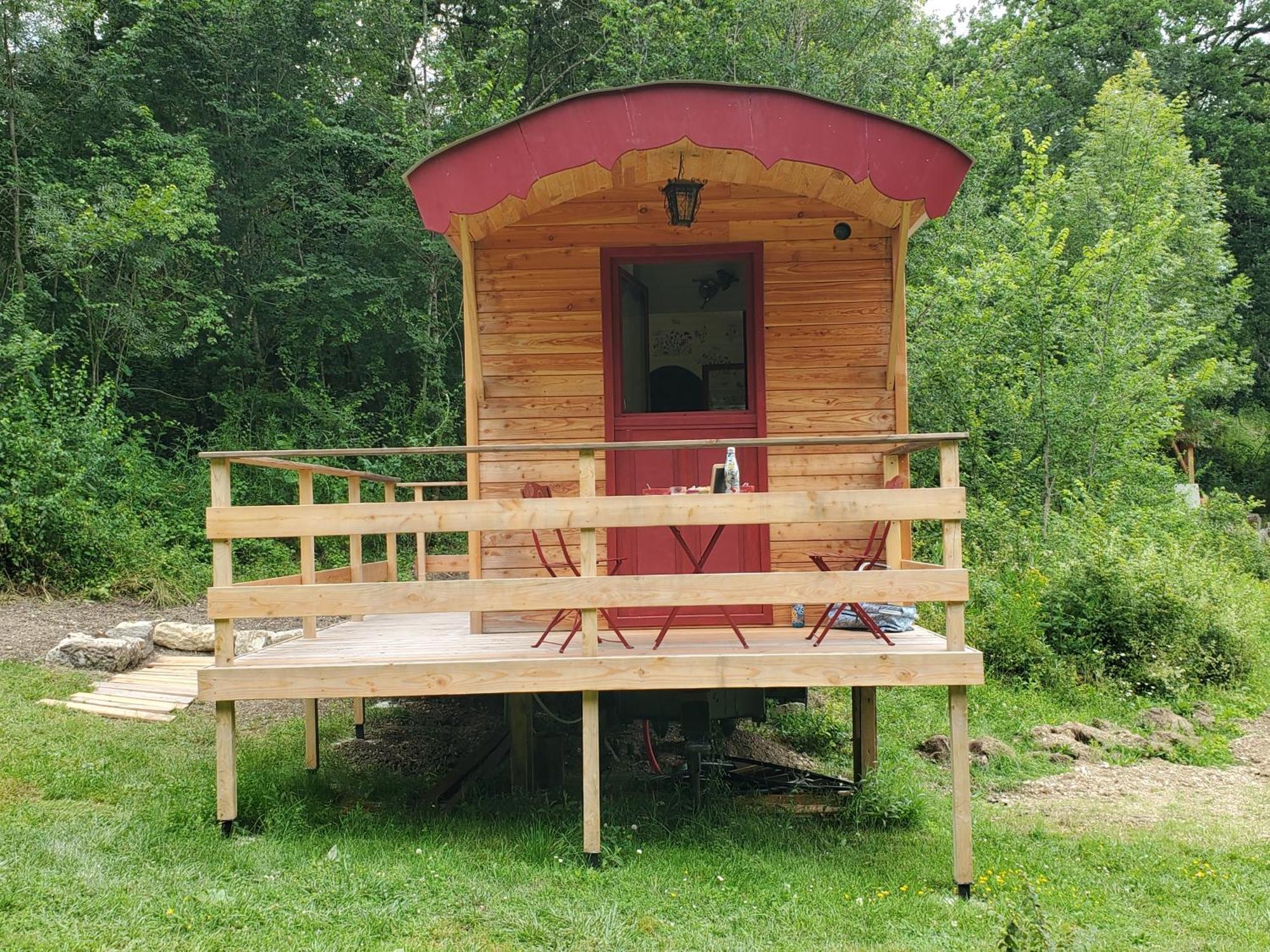 Le Val Du Pech Chantant Chambres D'Hotes Pern Екстериор снимка